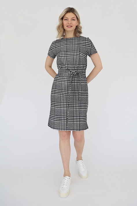 Платье прямое с поясом в комплекте