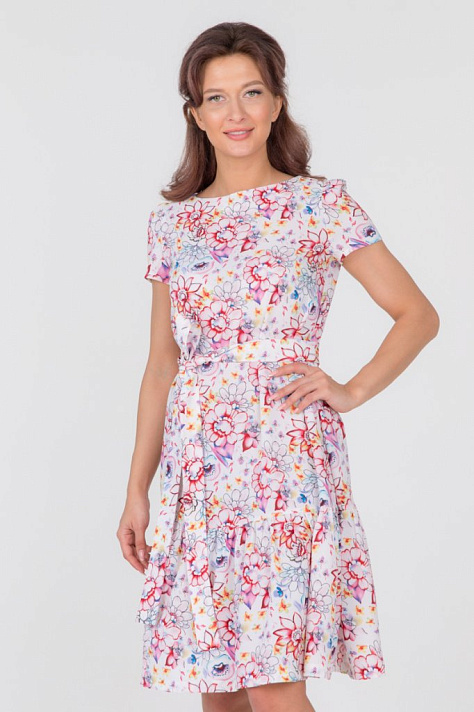 Платье с воланом