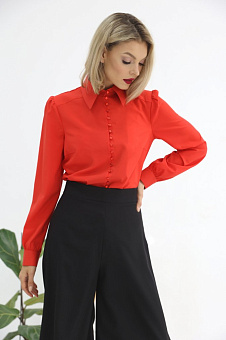 Блузка с навесными петлями