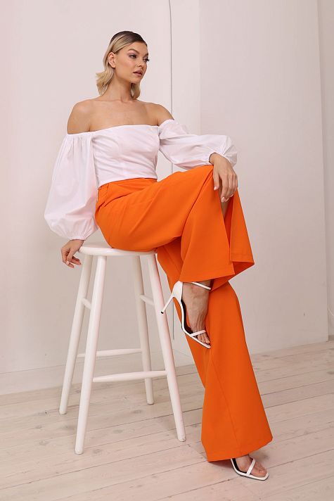 Блузка-топ с пышными рукавами