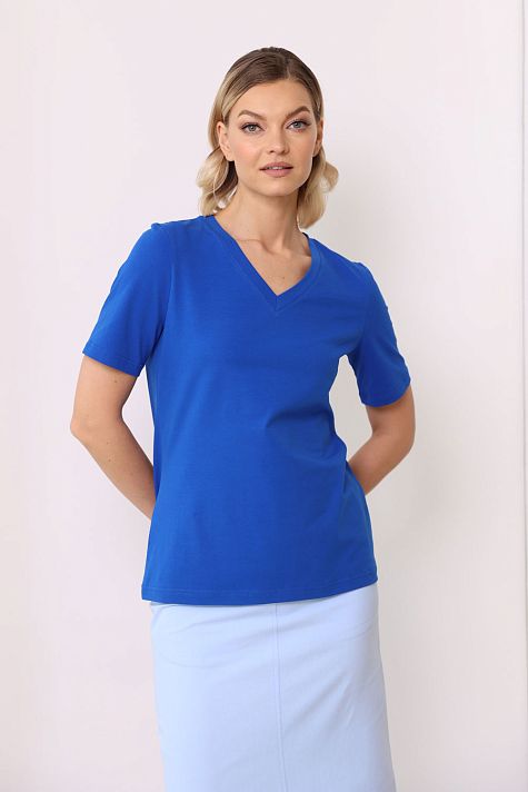 Футболка с V-образным вырезом