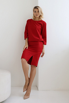 Юбка из трикотажа с разрезом